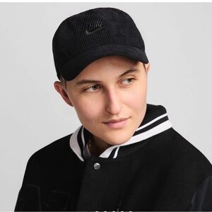 Nike  Club Cap Adult Unisex Adj Corduroy Golf Hat/Cap-Black